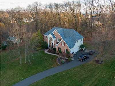 6165 Holly Ct Coopersburg, PA 18036