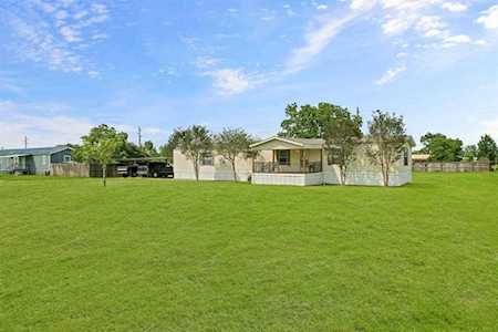 10407 Harry Dr Needville, TX 77461
