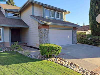2804 Rockridge Dr Pleasant Hill, CA 94523