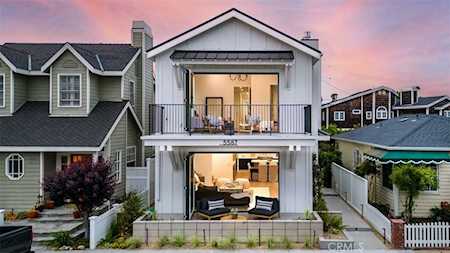 5587 Riviera Long Beach, CA 90803