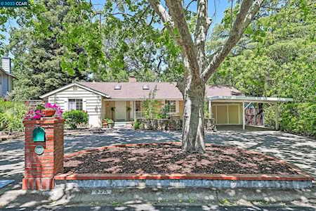 325 Strand Ave Pleasant Hill, CA 94523