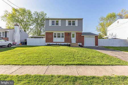 727 W 11th St New Castle, DE 19720