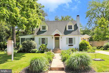 1110 Jackson Ct Falls Church, VA 22046