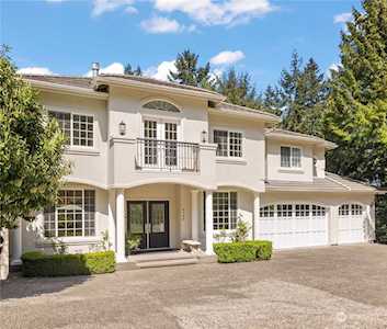 4144 164th Ave SE Bellevue, WA 98006