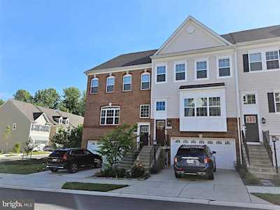 2603 Day Lily Rd Gambrills, MD 21054