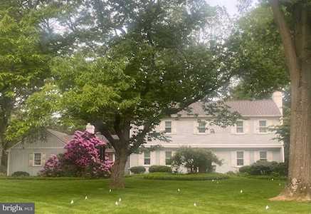 708 Willowdale Ln Kennett Square, PA 19348