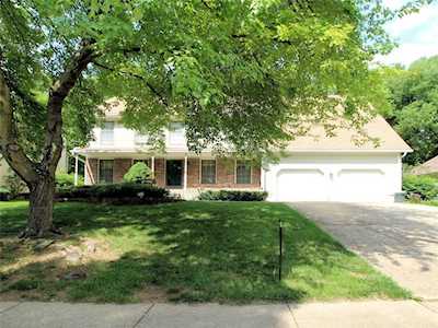 8356 Oakview Circle Lenexa, KS 66215