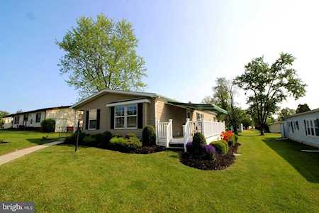 609 Robin Place North Wales, PA 19454