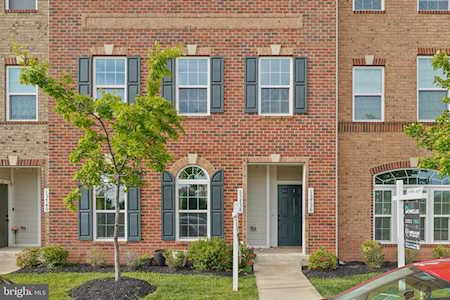 13736 Atlantis St #7H Herndon, VA 20171
