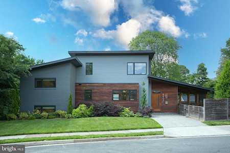 6407 24th St N Arlington, VA 22207