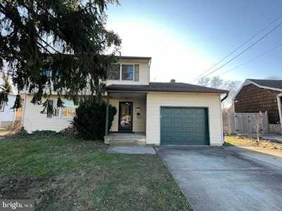 210 Elm St Westville, NJ 08093