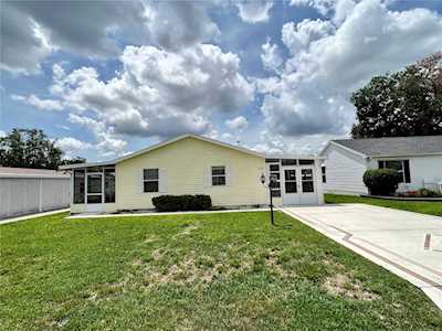 733 Prado Dr Lady Lake, FL 32159