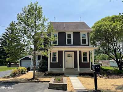 10 Elm Street Hollidaysburg, PA 16648