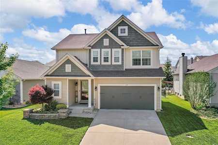 315 Country Trail Dr Lake St Louis, MO 63367