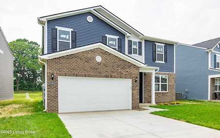 11911 Wooden Trace Dr Louisville, KY 40229