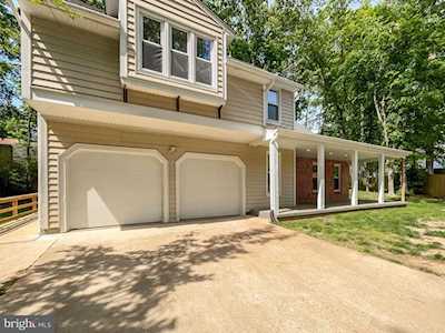 15768 Edgewood Dr Dumfries, VA 22025