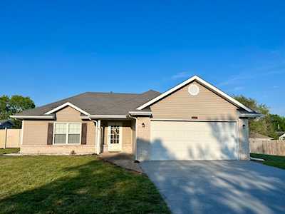 4900 N Sandker CT Columbia, MO 65202