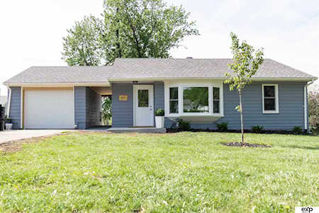 509 E 2 St Papillion, NE 68046