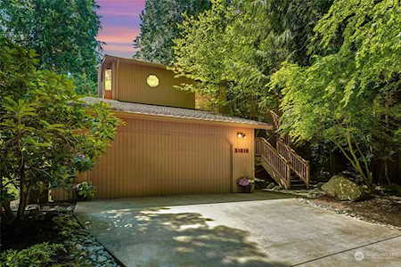 21619 NE 29th St Sammamish, WA 98074