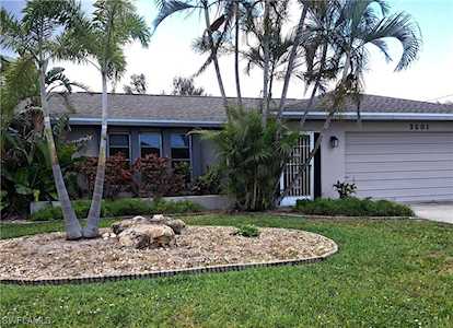 3501 SE 4th Place Cape Coral, FL 33904