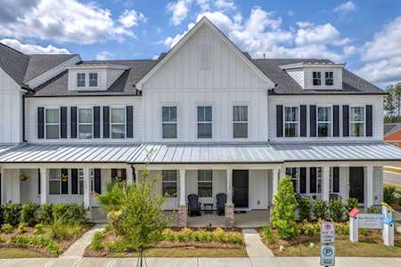 135 Summer Tanager Dr Ravenel, SC 29470