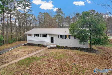 509 SW Shadylane Circle Hartselle, AL 35640