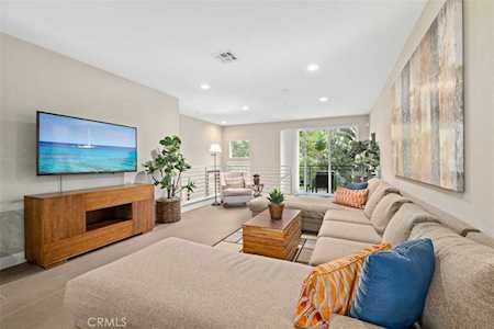604 Rockefeller Irvine, CA 92612
