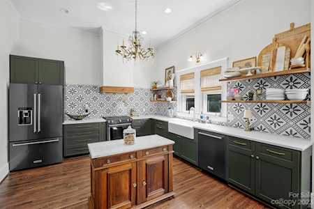 49 NW Franklin Ave Concord, NC 28025