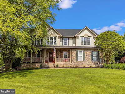 16013 Lady Camarin Ct Mount Airy, MD 21771