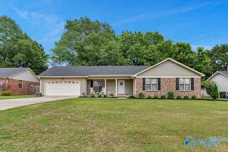 2108 SW Bel Aire Drive Hartselle, AL 35640