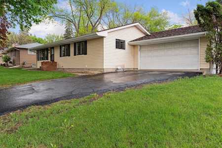 10713 Yosemite Road Bloomington, MN 55437