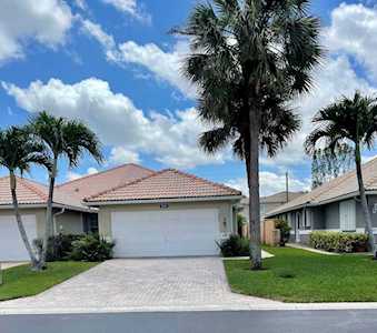 5501 Grande Palm Circle Delray Beach, FL 33484