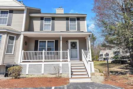 23 Belleview Dr Amherst, NH 03031