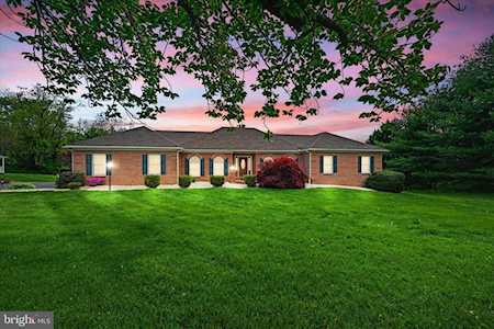 1016 Bernoudy Rd White Hall, MD 21161