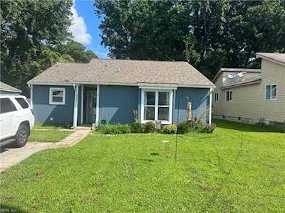 3504 Good Hope Rd Virginia Beach, VA 23452