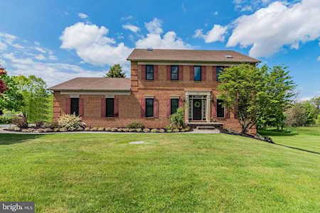 761 Burnt House Rd Carlisle, PA 17015