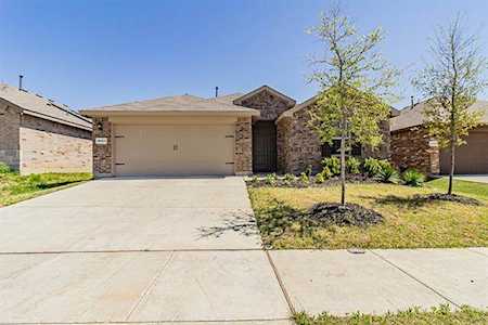 16424 Milwaukee Street Justin, TX 76247