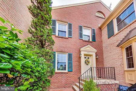 3051 Meeting St Falls Church, VA 22044