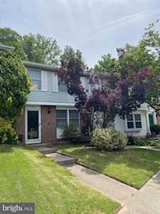 8163 Willowdale Ct Springfield, VA 22153