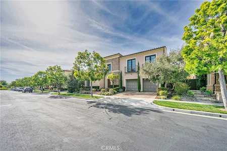117 Quiet Place Irvine, CA 92602