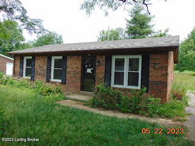 105 Valley View Dr Shelbyville, KY 40065