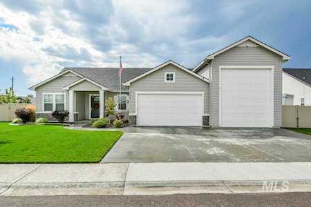 359 Applecreek St Middleton, ID 83644