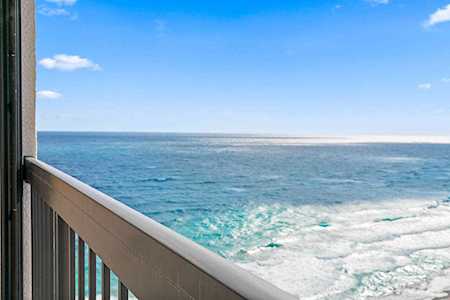5380 N Ocean Drive #15d Singer Island, FL 33404