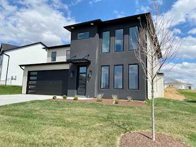 704 Angels Rest Columbia, MO 65203