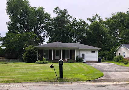 103 Brookdale Plaza Jacksonville, NC 28546