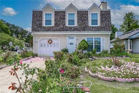 617 Aylesbury Dr Virginia Beach, VA 23462