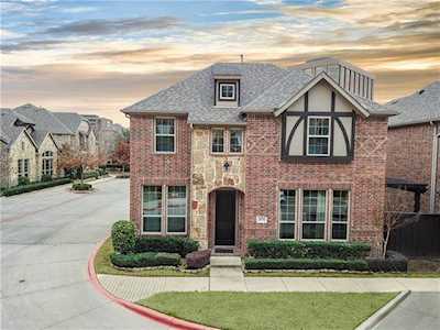 4078 Winsor Drive Farmers Branch, TX 75244