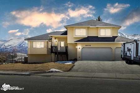 20712 Williamsburg Dr Eagle River, AK 99577