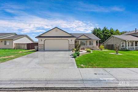 7355 E Canterbury Ln Nampa, ID 83687