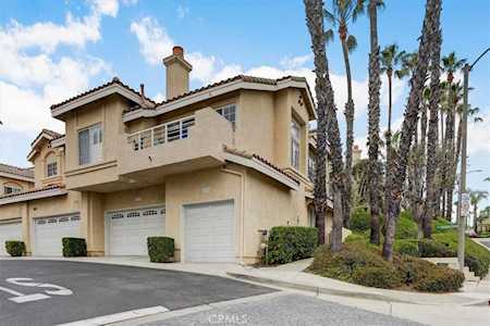 25185 Via Terracina Laguna Niguel, CA 92677